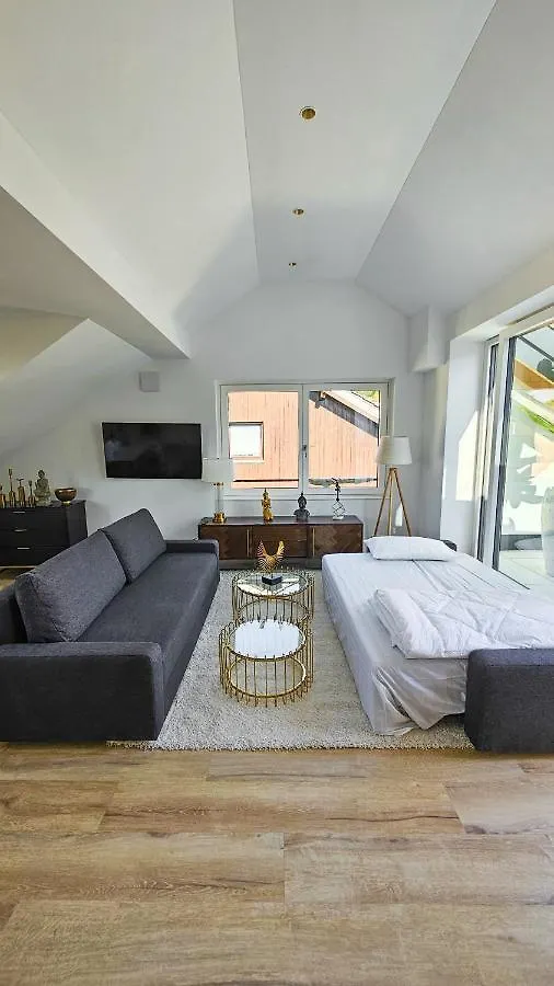 Luxus Dachgeschoss 80M² City Wohnung München Németország